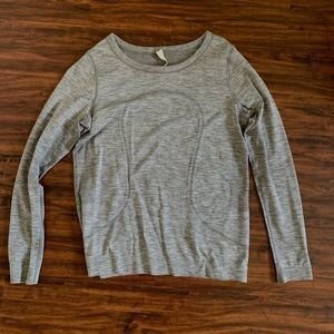 Lululemon Swiftly Breeze LS size 6